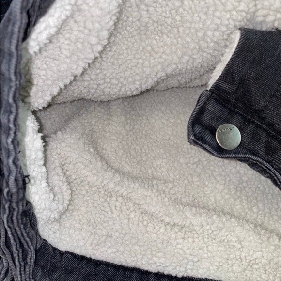 Jean Jacket - Picture 6 of 9